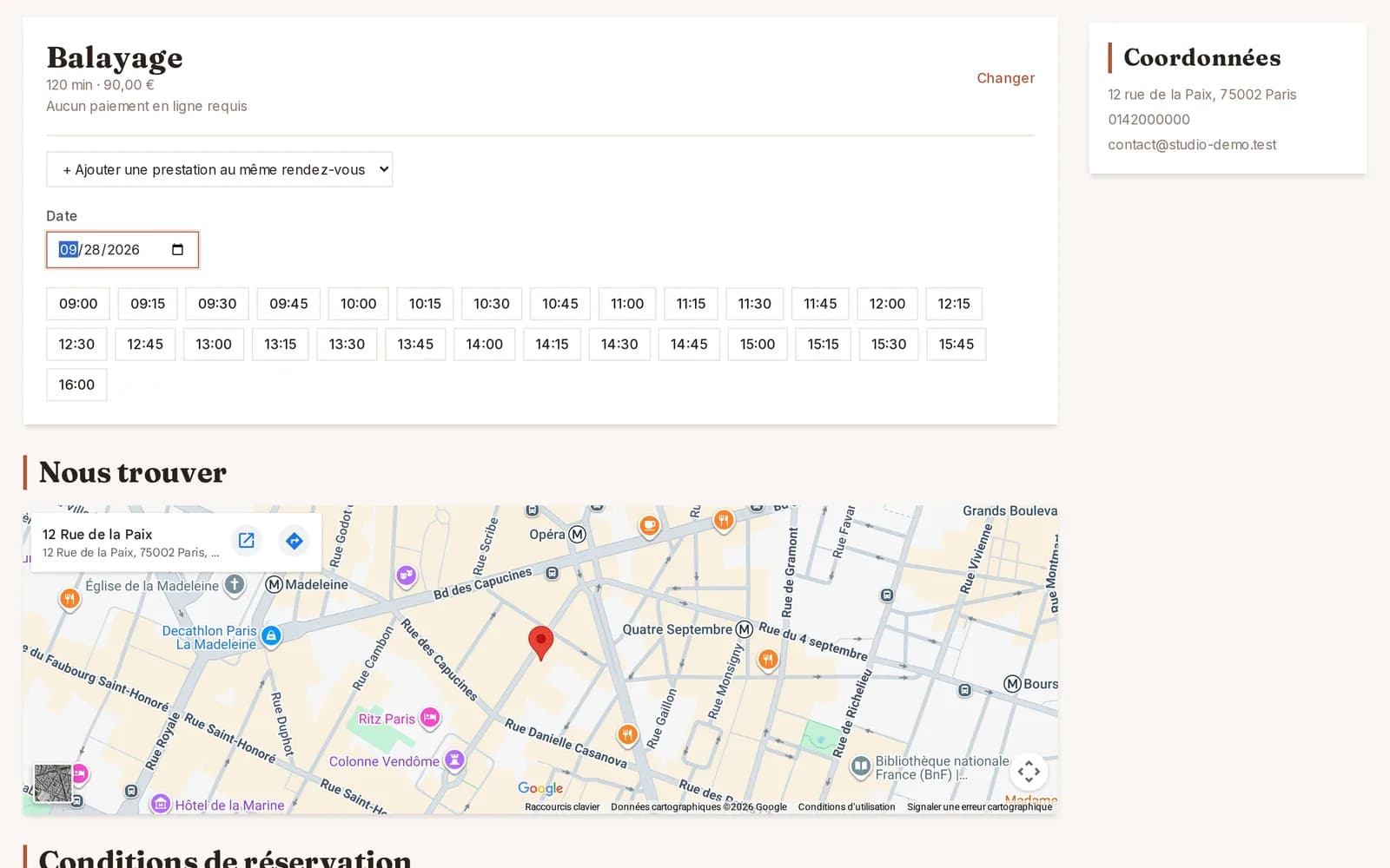 Calenia — Créneaux : Vos clients choisissent un créneau libre, 24 h/24 — sans jamais tomber sur un double-booking.
